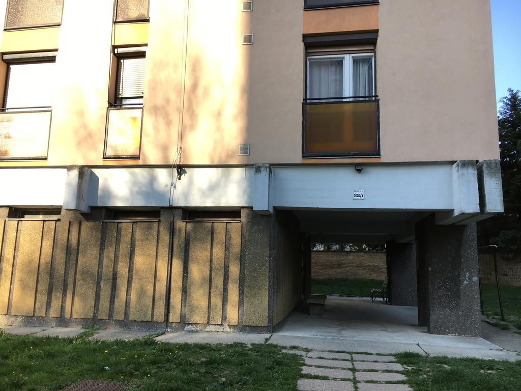 Hetedik Apartman Pecs Bagian luar foto